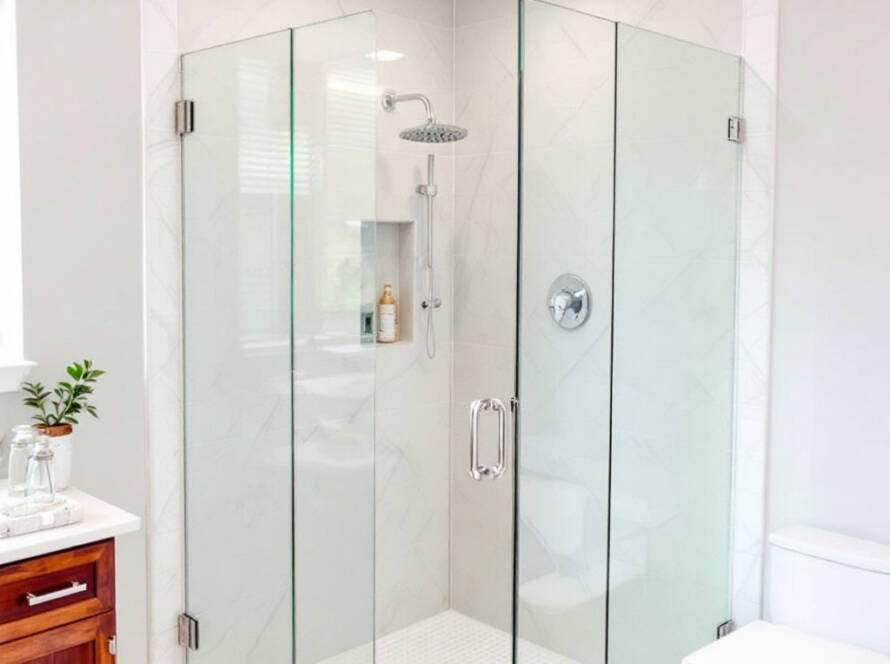 Modern glass shower installer showcasing utmost craftsmanship near Tewksbury, MA.